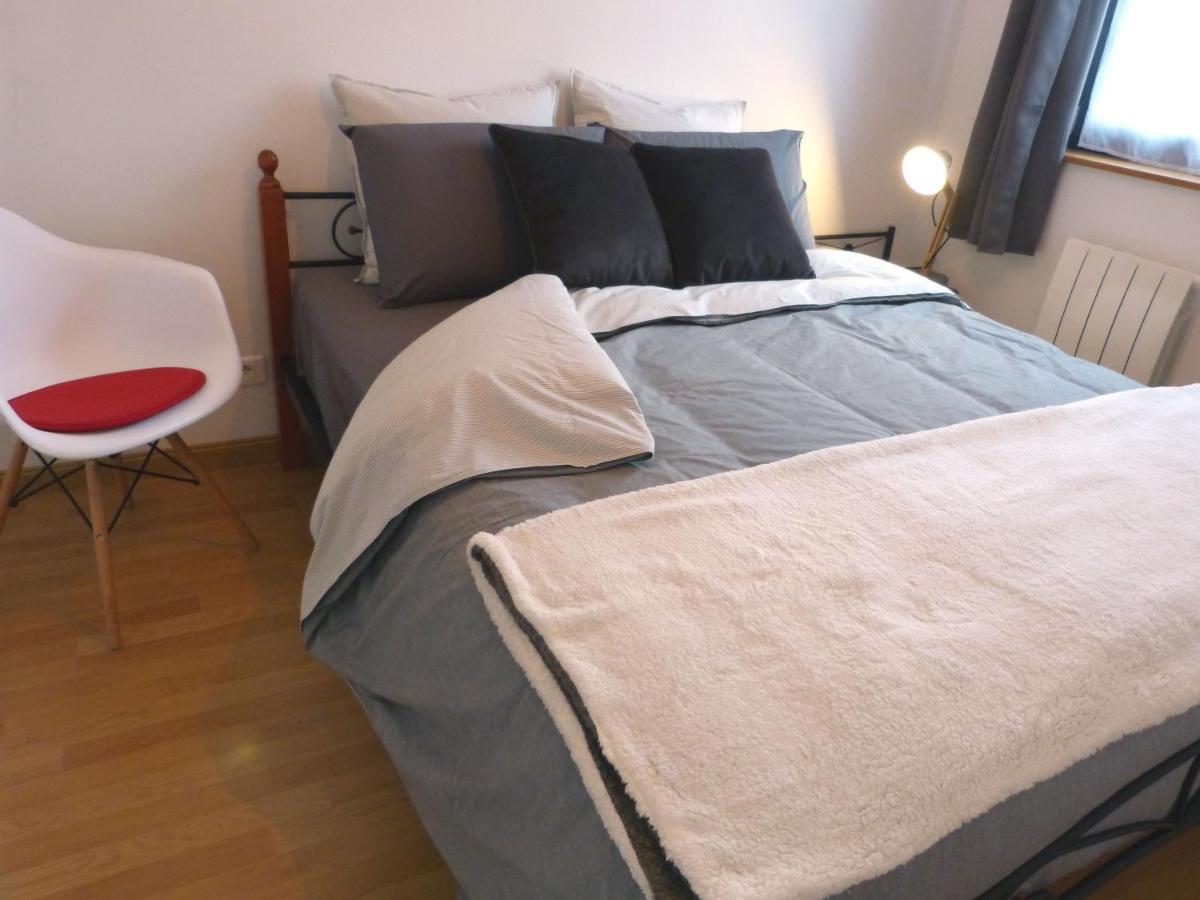 Le 99B Modern Apartment Queen Size Bed Connected Tv Hallennes-lez-Haubourdin Exterior foto